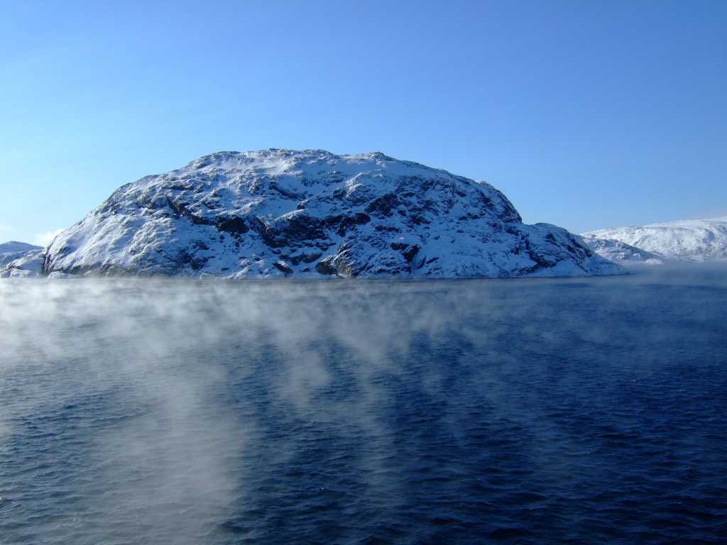 神秘的挪威海冰石景观