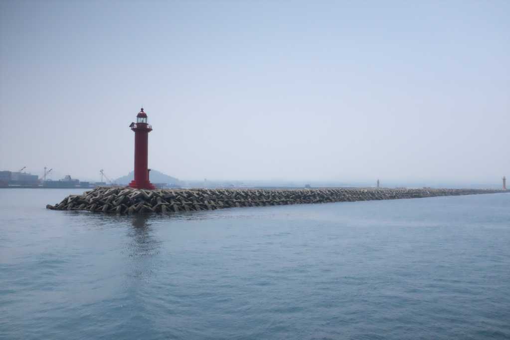 海岸码头灯塔景观