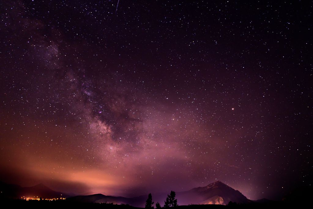 繁星灿烂的夜空景观图片