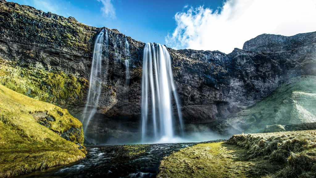 冰岛黄金瀑布光景图片