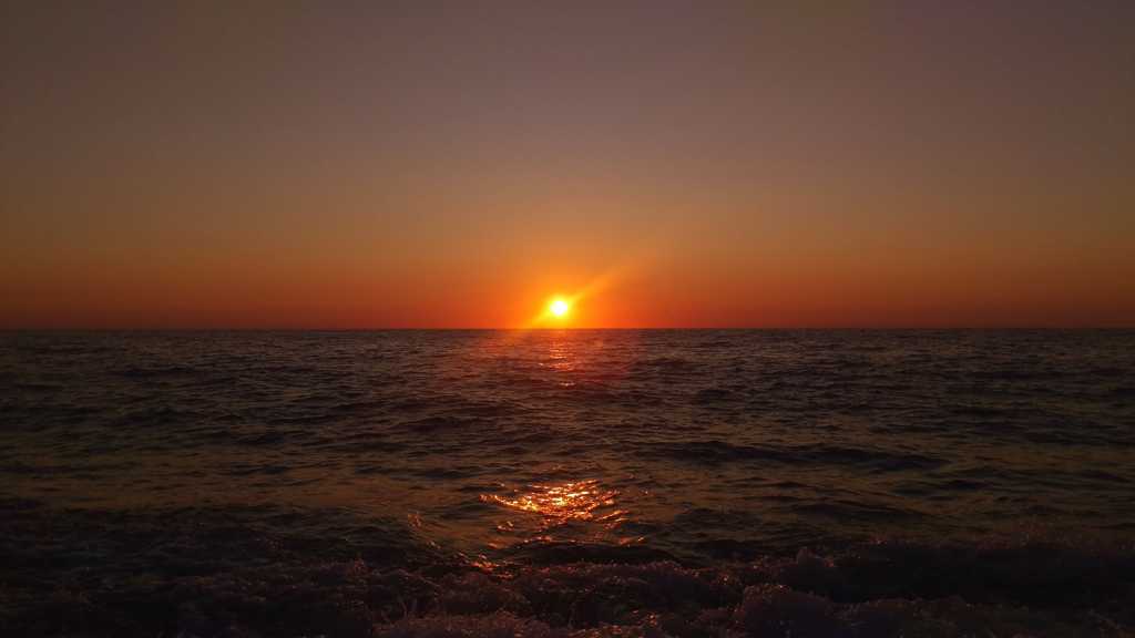 爱奥尼亚海夕阳美景图片
