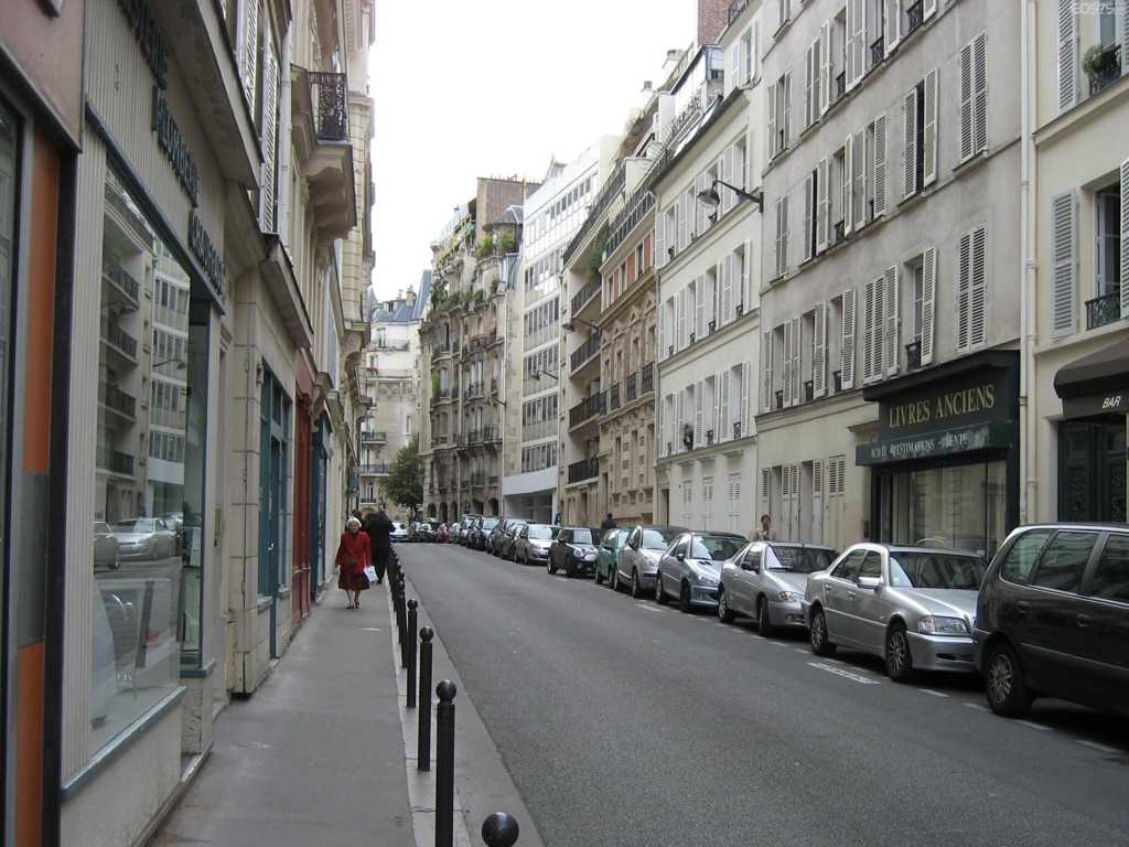 安静的巴黎街道图片