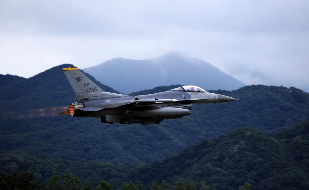 F-16,猎鹰,美国陆军,美国空军,通用动力（横向）