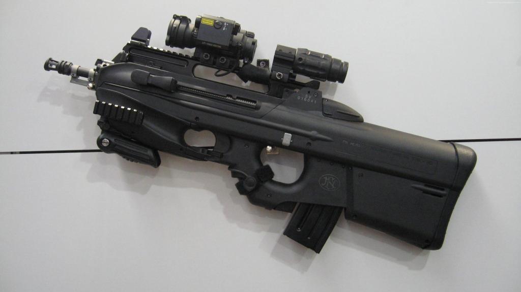 FN F2000,5.56×45mm,北约,突击步枪,（水平）