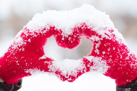 爱的心,手,雪,冬天,4 k