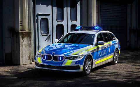 宝马530d xDrive旅游Polizei 2017年4月