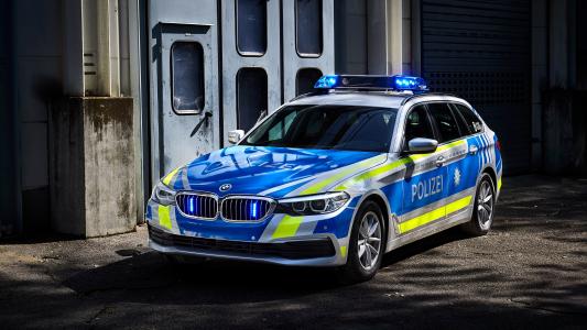 宝马530d xDrive旅游Polizei,2017年,4K