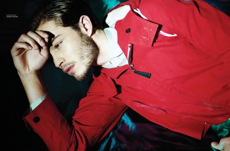 Francisco Lachowski,顶级时尚男模特,模特,红衬衫（水平）