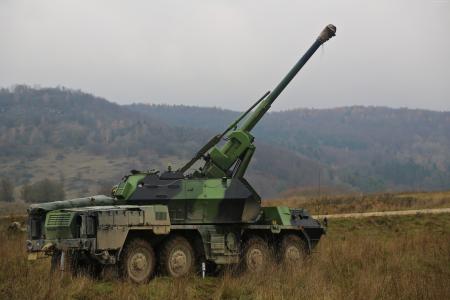 vz.77捷克共和国军用自动装弹枪DANA（水平）