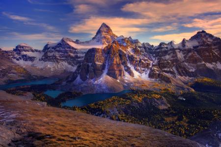 山Assiniboine,金字塔峰,大分水岭,加拿大落基山脉,不列颠哥伦比亚省,加拿大
