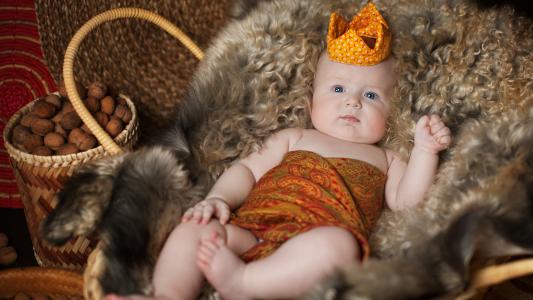 可爱的男婴,毛皮篮,皇冠,4 k