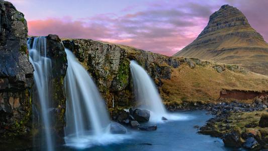 Kirkjufell山瀑布冰岛