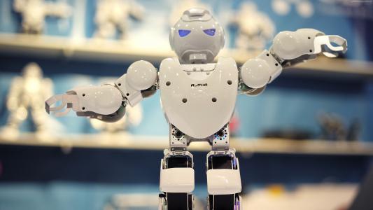 UBtech Alpha,CES 2015,2015年高科技新闻,人形机器人,综述,智能机器人,2015年最佳机器人（水平）