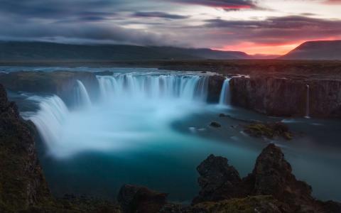 Godafoss瀑布冰岛
