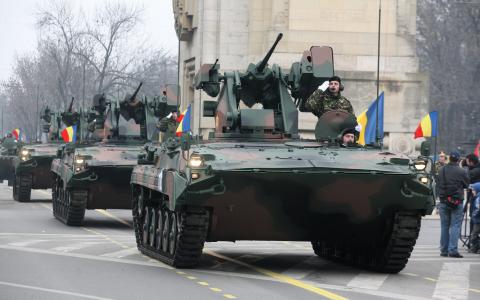MLI-84,IFV,MLI-84M,步兵战车,MICV,罗马尼亚武装部队,阅兵式（水平）