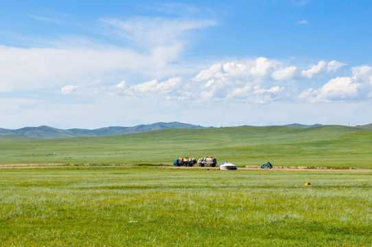 清新的蒙古草原图片