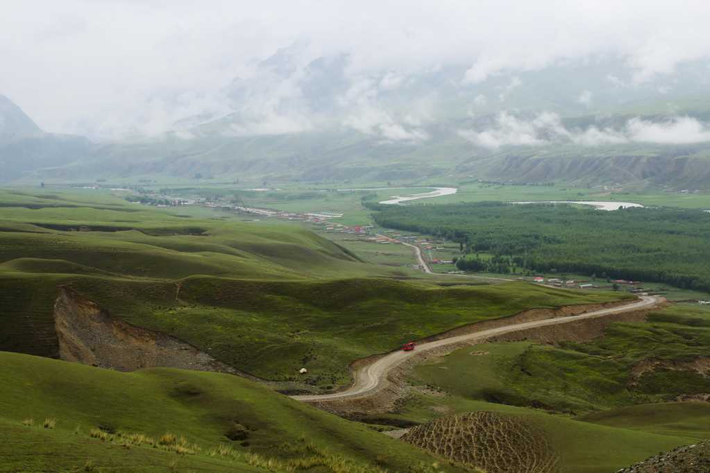 新疆琼库什台自然风光图片