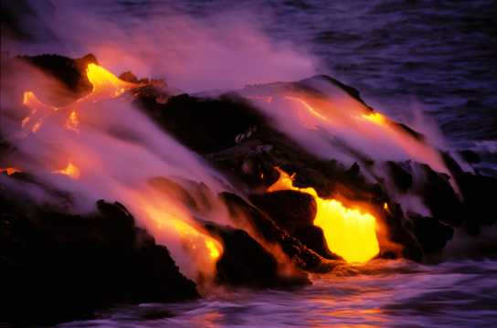 火山岩浆景致图片
