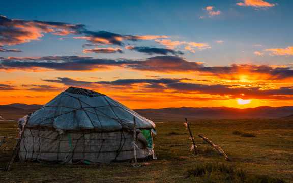 内蒙古贡格尔草坪日落风光图片