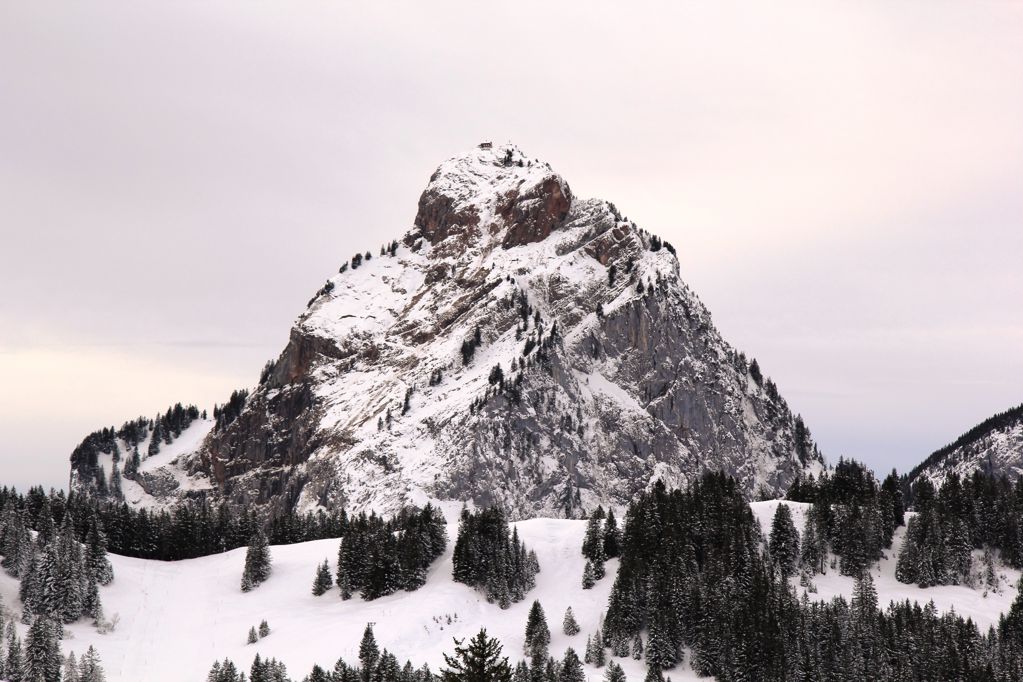 阿尔卑斯雪山景观图片