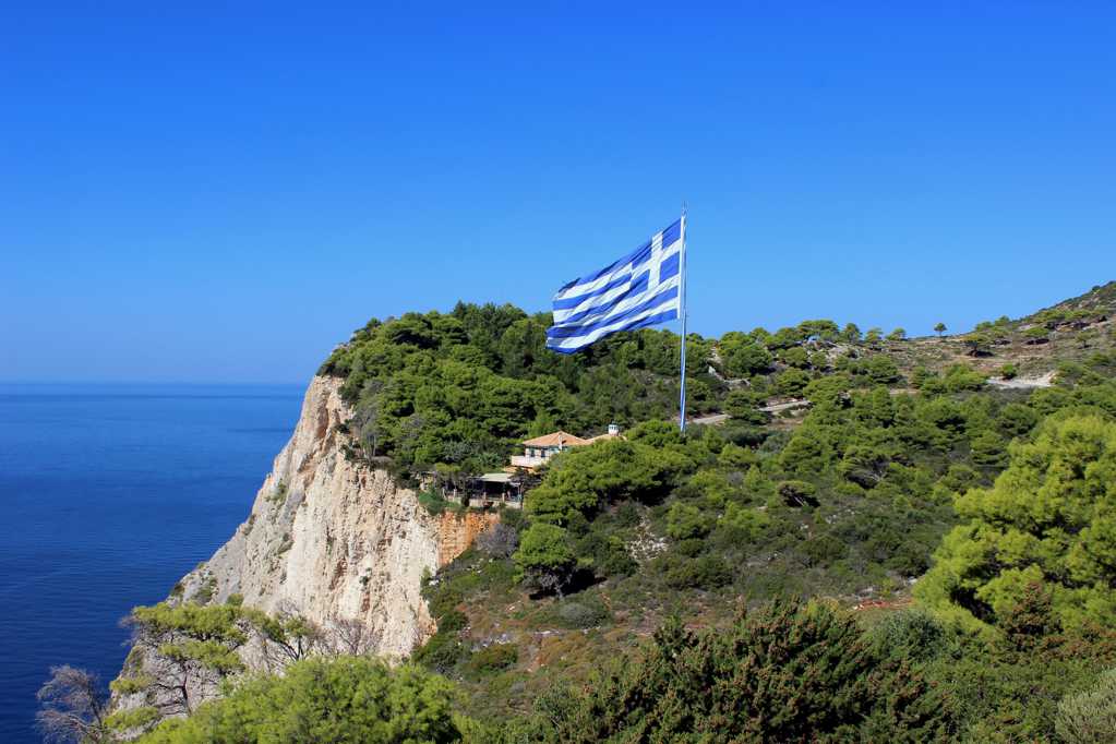 希腊海滨悬崖景观