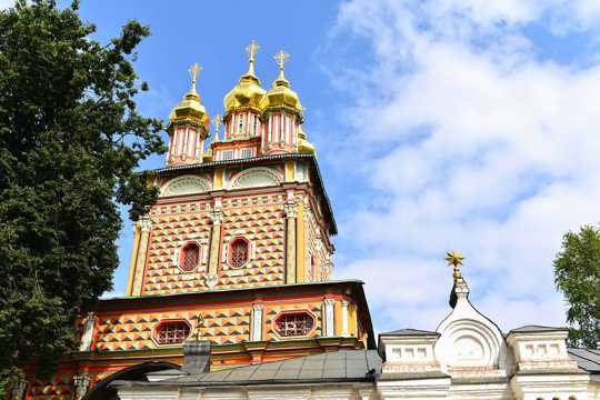 俄罗斯莫斯科谢尔盖修道院自然风光图片