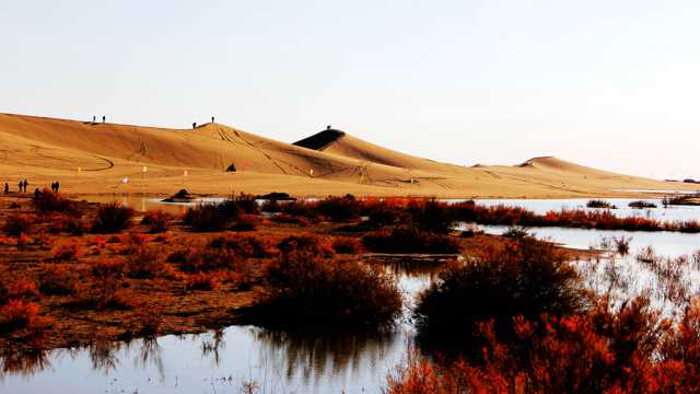 内蒙古八道桥大漠图片
