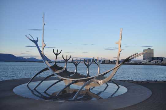 冰岛雷克雅未克太阳船景观图片