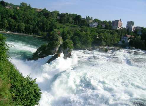 瑞士莱茵瀑布景物图片