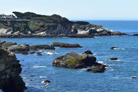岩石海洋光景图片