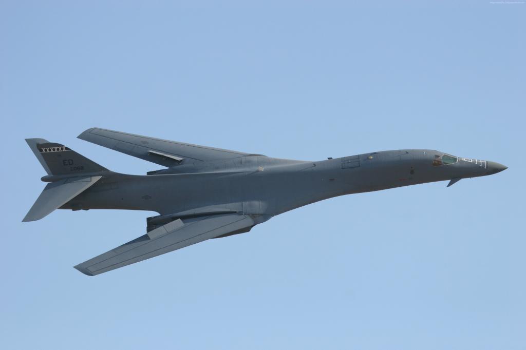 B-1,蓝瑟,超音速,战略轰炸机,罗克韦尔,美国空军,波音（横）