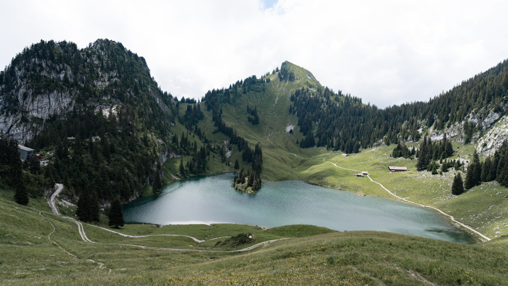 瑞士山脉养眼自然风光