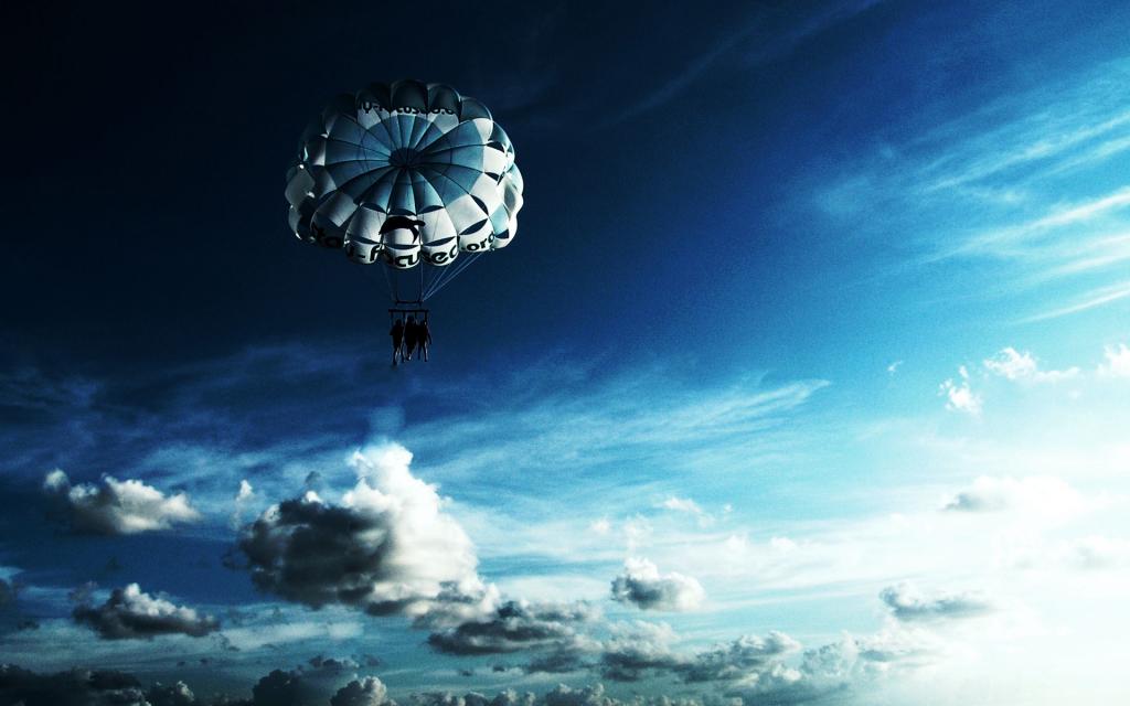 天空跳伞