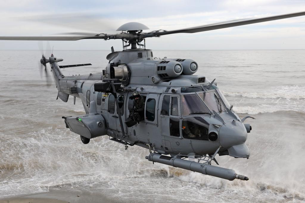 H225M直升机图片