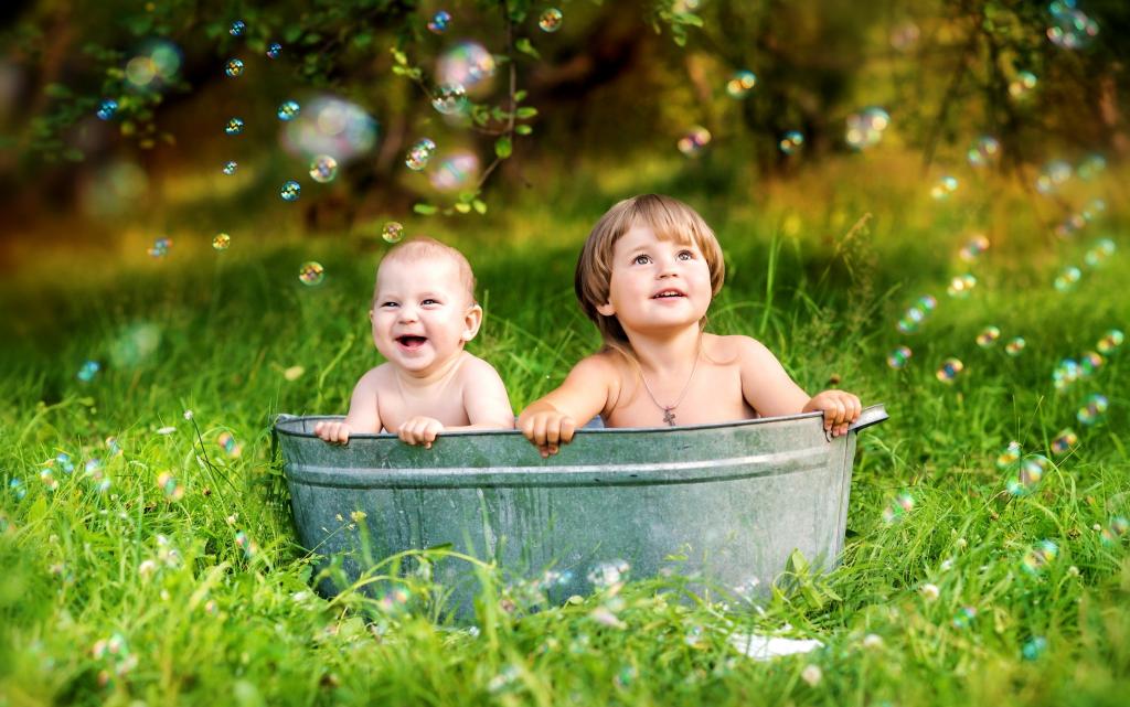 可爱的孩子,洗澡时间,泡沫,草甸,高清