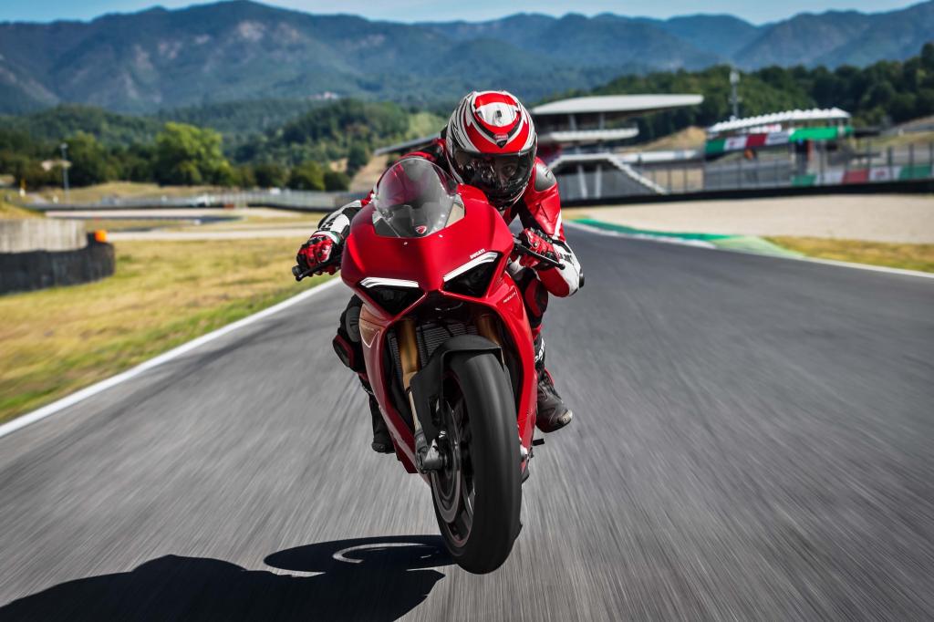 Ducati Panigale V4 S,2018,4K