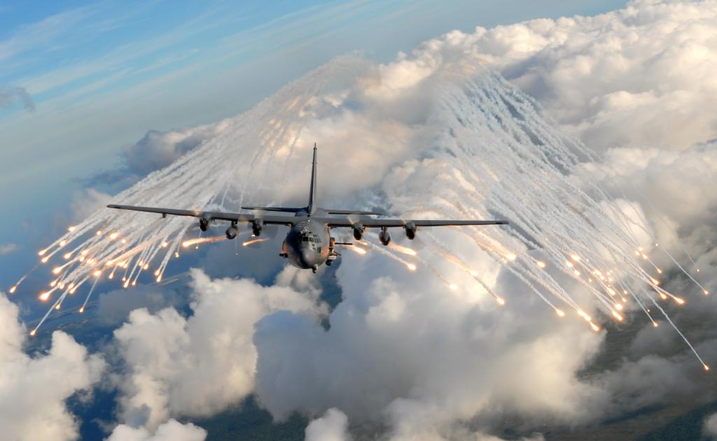 AC-130,空中支援,武装直升机,洛克希德,美国空军,地面攻击机,飞机,耀斑（水平）